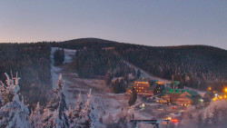 Panorama Jižní svahy, Hotel, Nástup 
