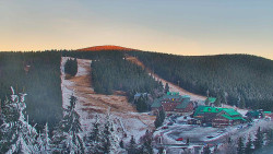 Panorama Jižní svahy, Hotel, Nástup 