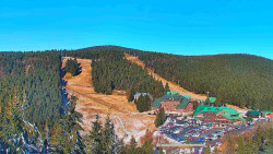 Panorama Jižní svahy, Hotel, Nástup 