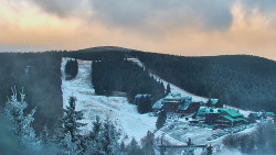 Panorama Jižní svahy, Hotel, Nástup 