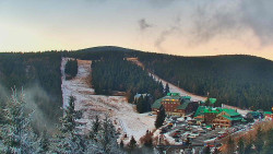 Panorama Jižní svahy, Hotel, Nástup 