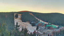 Panorama Jižní svahy, Hotel, Nástup