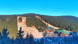 Panorama Jižní svahy, Hotel, Nástup 