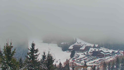Panorama Jižní svahy, Hotel, Nástup