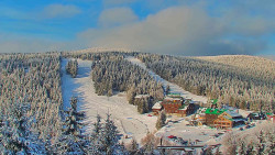Panorama Jižní svahy, Hotel, Nástup 