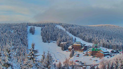 Panorama Jižní svahy, Hotel, Nástup 