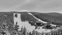 Panorama Jižní svahy, Hotel, Nástup 