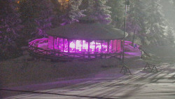 Panorama Jižní svahy, Hotel, Nástup