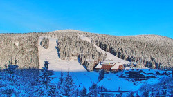 Panorama Jižní svahy, Hotel, Nástup 