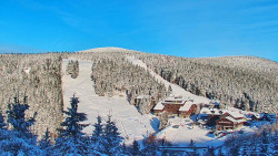 Panorama Jižní svahy, Hotel, Nástup