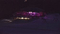 Panorama Jižní svahy, Hotel, Nástup 