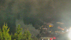 Panorama Jižní svahy, Hotel, Nástup 