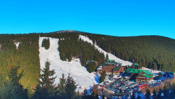 Panorama Jižní svahy, Hotel, Nástup 