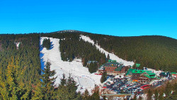 Panorama Jižní svahy, Hotel, Nástup 