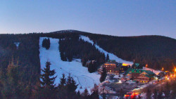 Panorama Jižní svahy, Hotel, Nástup 