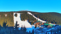 Panorama Jižní svahy, Hotel, Nástup 