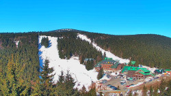 Panorama Jižní svahy, Hotel, Nástup 