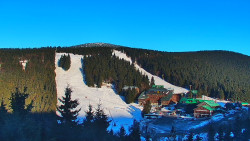Panorama Jižní svahy, Hotel, Nástup 