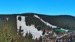 Panorama Jižní svahy, Hotel, Nástup 