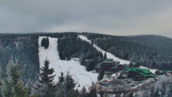 Panorama Jižní svahy, Hotel, Nástup