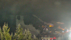 Panorama Jižní svahy, Hotel, Nástup