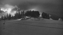 Panorama Jižní svahy, Hotel, Nástup 