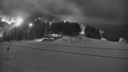 Panorama Jižní svahy, Hotel, Nástup 