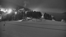 Panorama Jižní svahy, Hotel, Nástup 