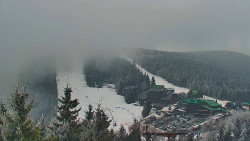 Panorama Jižní svahy, Hotel, Nástup 