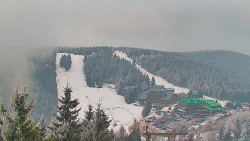Panorama Jižní svahy, Hotel, Nástup 