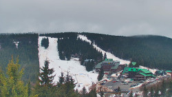 Panorama Jižní svahy, Hotel, Nástup