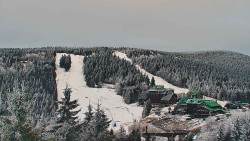 Panorama Jižní svahy, Hotel, Nástup