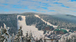 Panorama Jižní svahy, Hotel, Nástup 