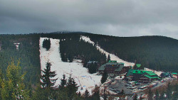 Panorama Jižní svahy, Hotel, Nástup 