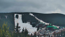 Panorama Jižní svahy, Hotel, Nástup 