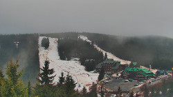 Panorama Jižní svahy, Hotel, Nástup 