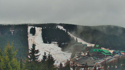 Panorama Jižní svahy, Hotel, Nástup 