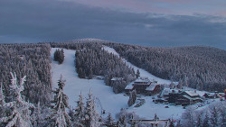 Panorama Jižní svahy, Hotel, Nástup 