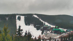 Panorama Jižní svahy, Hotel, Nástup 