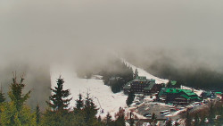 Panorama Jižní svahy, Hotel, Nástup 