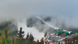 Panorama Jižní svahy, Hotel, Nástup