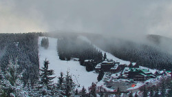 Panorama Jižní svahy, Hotel, Nástup 