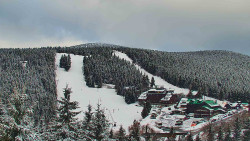 Panorama Jižní svahy, Hotel, Nástup
