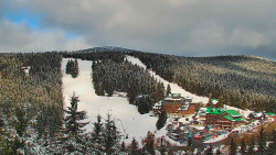 Panorama Jižní svahy, Hotel, Nástup