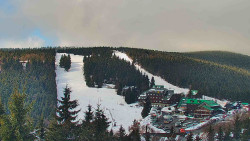 Panorama Jižní svahy, Hotel, Nástup 