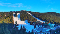 Panorama Jižní svahy, Hotel, Nástup 