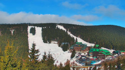Panorama Jižní svahy, Hotel, Nástup 