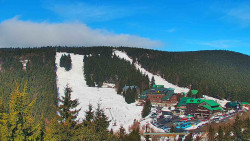 Panorama Jižní svahy, Hotel, Nástup 