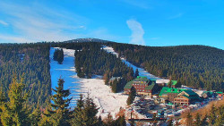 Panorama Jižní svahy, Hotel, Nástup 