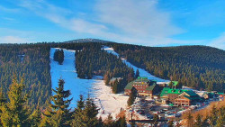 Panorama Jižní svahy, Hotel, Nástup 